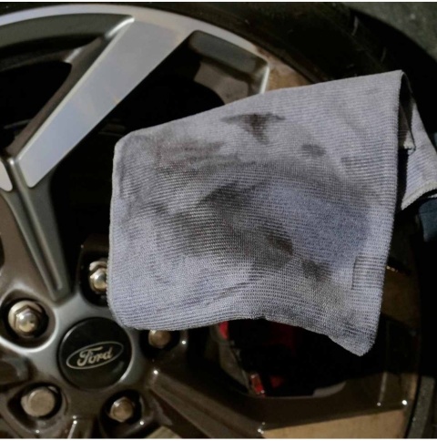 Mycie i nabłyszczanie samochodu bez użycia wody WATERLESS 4,5l Mafra