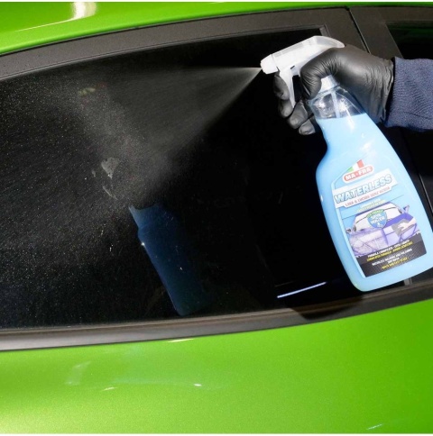 Mycie i nabłyszczanie samochodu bez użycia wody WATERLESS 4,5l Mafra