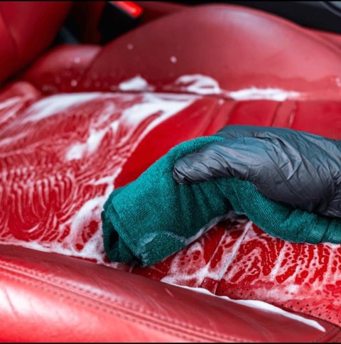 Pianka do czyszczenia skórzanej tapicerki LEATHER CLEANER 500ml Maniac Line Mafra