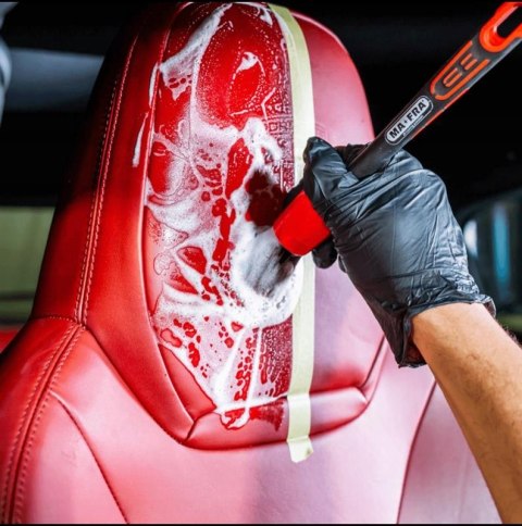 Pianka do czyszczenia skórzanej tapicerki LEATHER CLEANER 500ml Maniac Line Mafra