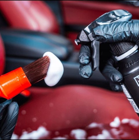 Pianka do czyszczenia skórzanej tapicerki LEATHER CLEANER 500ml Maniac Line Mafra