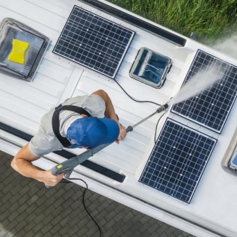 Środek do mycia kamperów i przyczep kempingowych PULICAMPER 2L Mafra