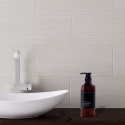 Mydło do twarzy i rąk Drzewo Cedrowe i Hibiskus NEFÉL FACE & HAND SOAP CEDARWOOD & HIBISCUS 480ml Interchem Italia