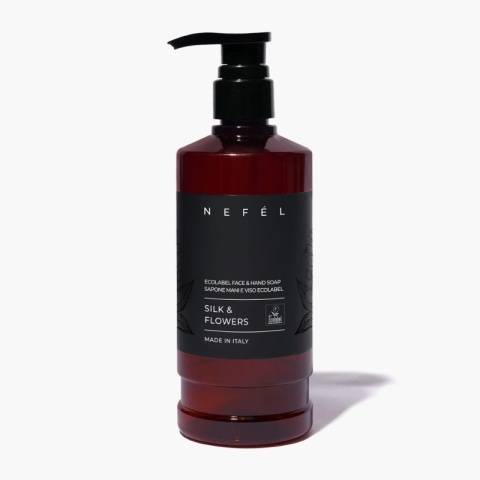 Mydło do twarzy i rąk o zapachu kwiatowym NEFÉL ECOLABEL FACE & HAND SOAP SILK & FLOWERS 480ml Interchem Italia