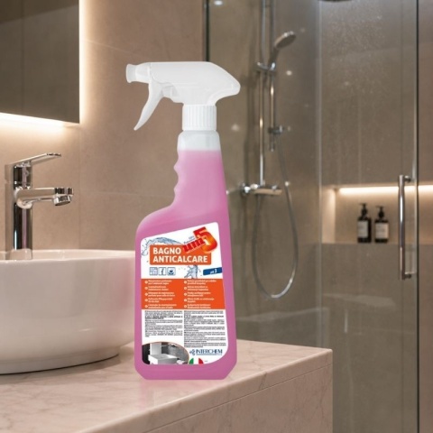 Perfumowany odkamieniacz do łazienki UNI5 BAGNO ANTICALCARE 750ml Interchem Italia