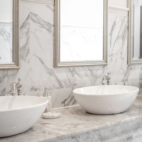 Środek do mycia łazienek, marmuru i granitu EFFICACE BAGNO PIÙ 750ml Interchem Italia